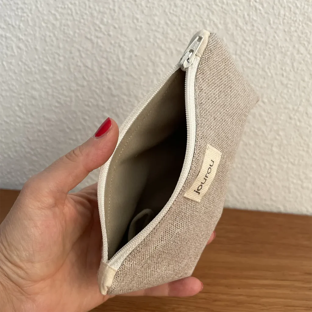 Necessaire grau hand